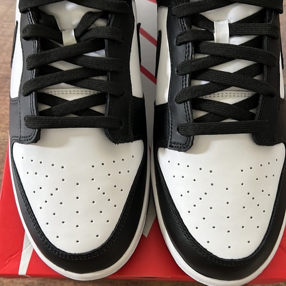 MENS NIKE DUNK LOW SNEAKER - Picture 3 of 8